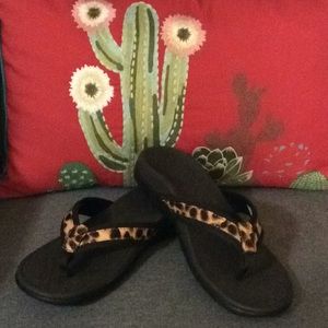 Vionic flip flops
